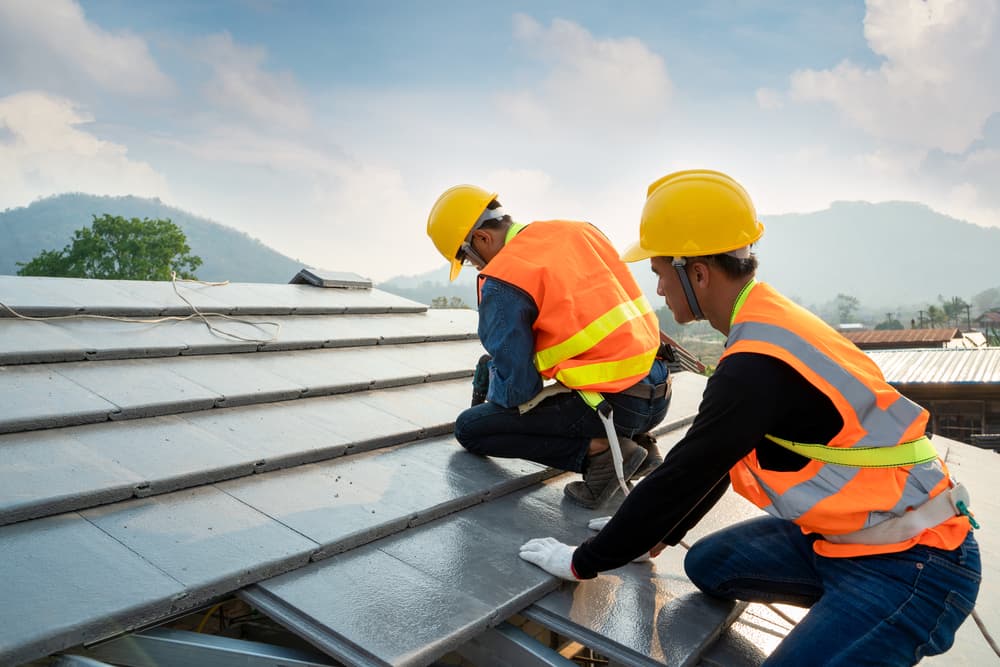 roof repair in Oakwood Hills IL